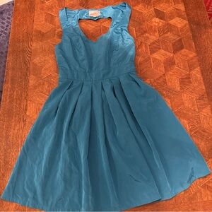 Marilyn Monroe Teal Sleeveless Dress with Heart Cutout‎